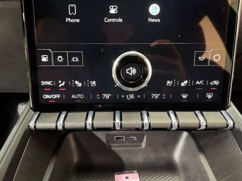 New 2026 GMC Terrain AT4 w/ Convenience Package III image 13