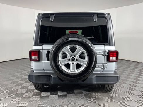 Used 2023 Jeep Wrangler Sport S image 9