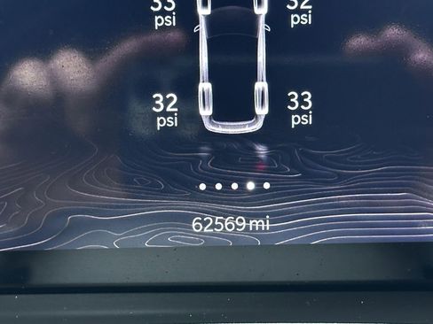 Used 2021 Jeep Grand Cherokee L Laredo image 4