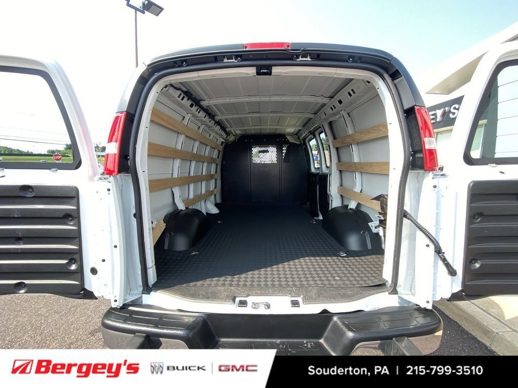 Certified 2025 Chevrolet Express 2500 w/ Driver Convenience Package RWD image 30
