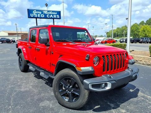 Used 2022 Jeep Gladiator Sport AWD/4WD image 9