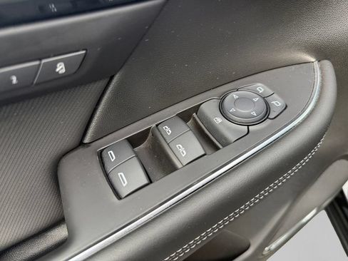 Used 2025 Buick Envision Preferred AWD/4WD image 28