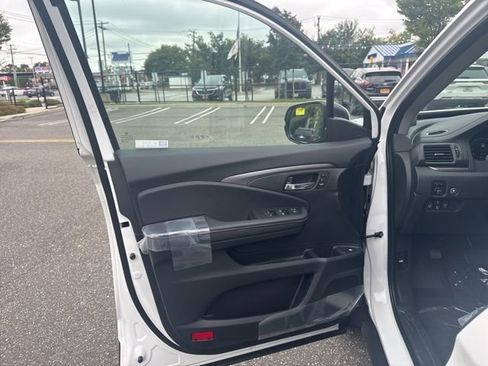 New 2025 Honda Ridgeline RTL image 5