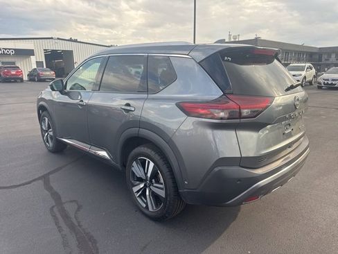 Used 2023 Nissan Rogue SL w/ SL Premium Package image 7