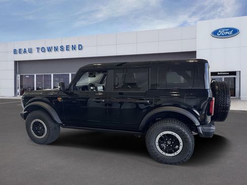 New 2025 Ford Bronco Badlands image 2