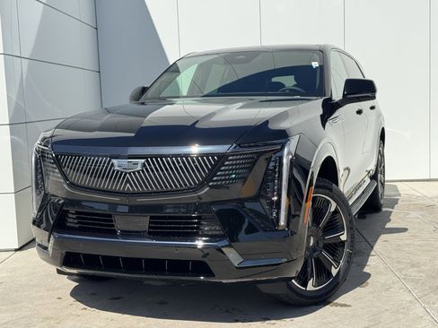 New 2025 Cadillac Escalade IQ Sport 1 w/ Smart Trailering package image 1