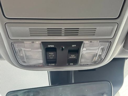 Used 2022 Honda Pilot Special Edition image 17