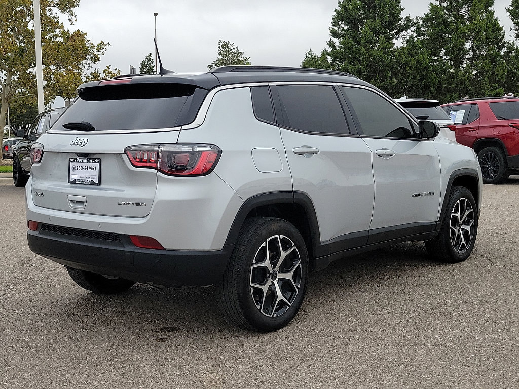 Used 2025 Jeep Compass Limited AWD/4WD image 13