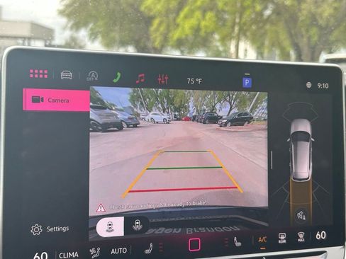 New 2026 Volkswagen Tiguan SE R-Line FWD image 19