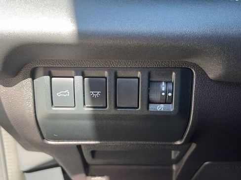 Used 2023 Subaru Ascent Limited AWD/4WD image 23