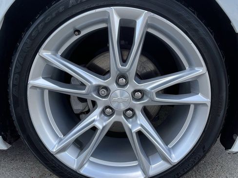 Used 2019 Chevrolet Camaro LT w/ RS Package image 14