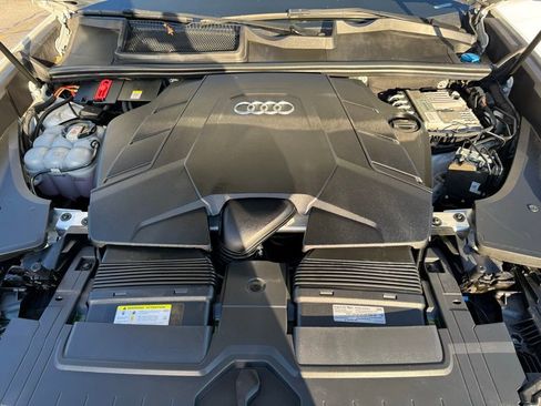 Used 2021 Audi Q8 Premium Plus image 11