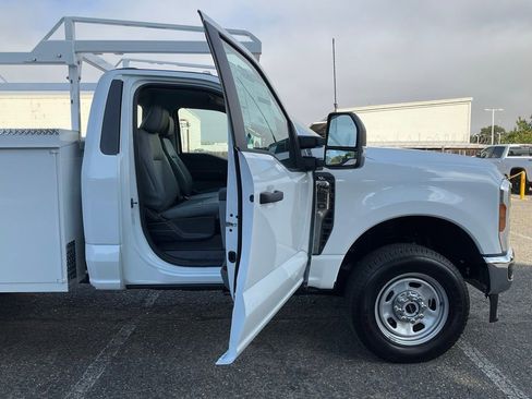 New 2025 Ford F350 XL w/ XL Chrome Package image 70