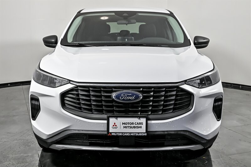 Used 2023 Ford Escape Active AWD/4WD image 4