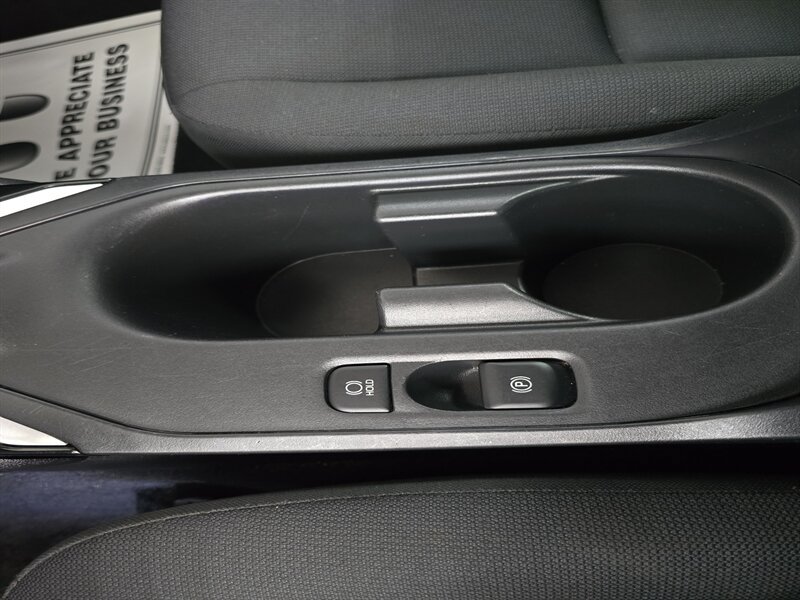 Used 2025 Toyota Corolla LE FWD image 20