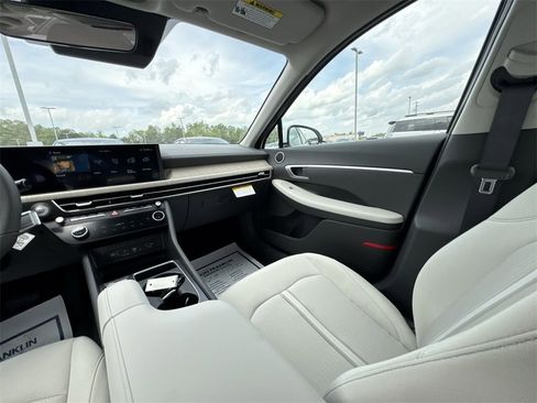 New 2025 Hyundai Sonata SEL image 11