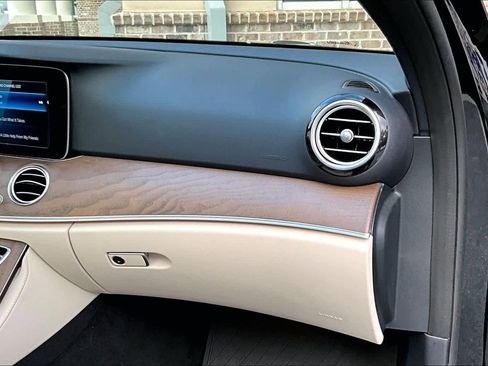 Used 2023 Mercedes-Benz E 350 E 350 image 19