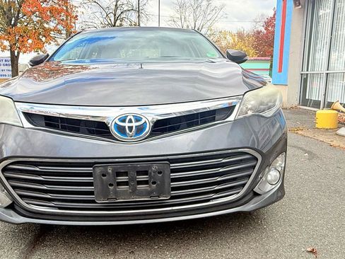 Used 2013 Toyota Avalon XLE Touring FWD image 17