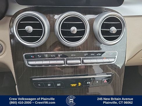 Used 2021 Mercedes-Benz GLC 300 4MATIC image 8