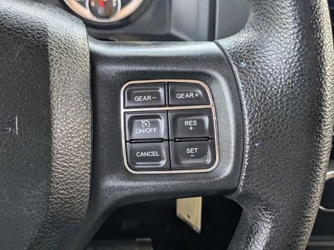 Used 2017 RAM 1500 Classic SLT RWD image 21