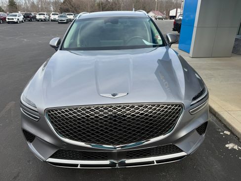 Used 2023 Genesis GV70 2.5T w/ Select Package image 7