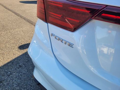 Used 2024 Kia Forte GT-Line FWD image 6