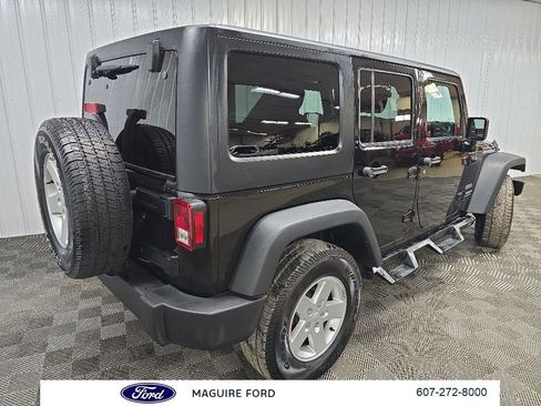 Used 2015 Jeep Wrangler Unlimited Sport w/ Quick Order Package 24S AWD/4WD image 12