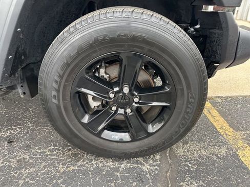 Used 2023 Jeep Wrangler Sport image 28