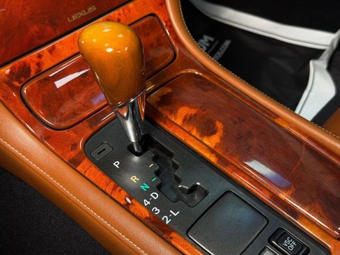 Used 2004 Lexus SC 430 Convertible RWD image 26