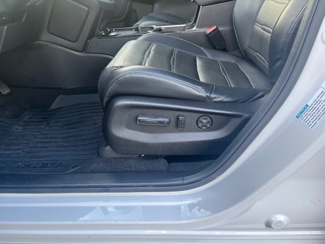 Used 2022 Honda CR-V Touring image 13