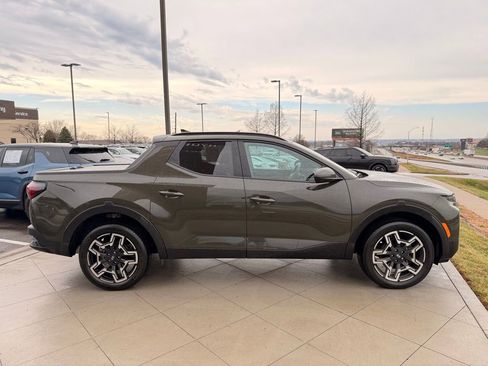 Used 2025 Hyundai Santa Cruz Limited AWD/4WD image 6