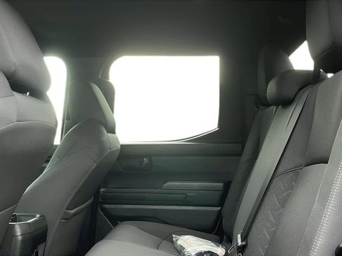 Used 2025 Toyota Tacoma SR image 19