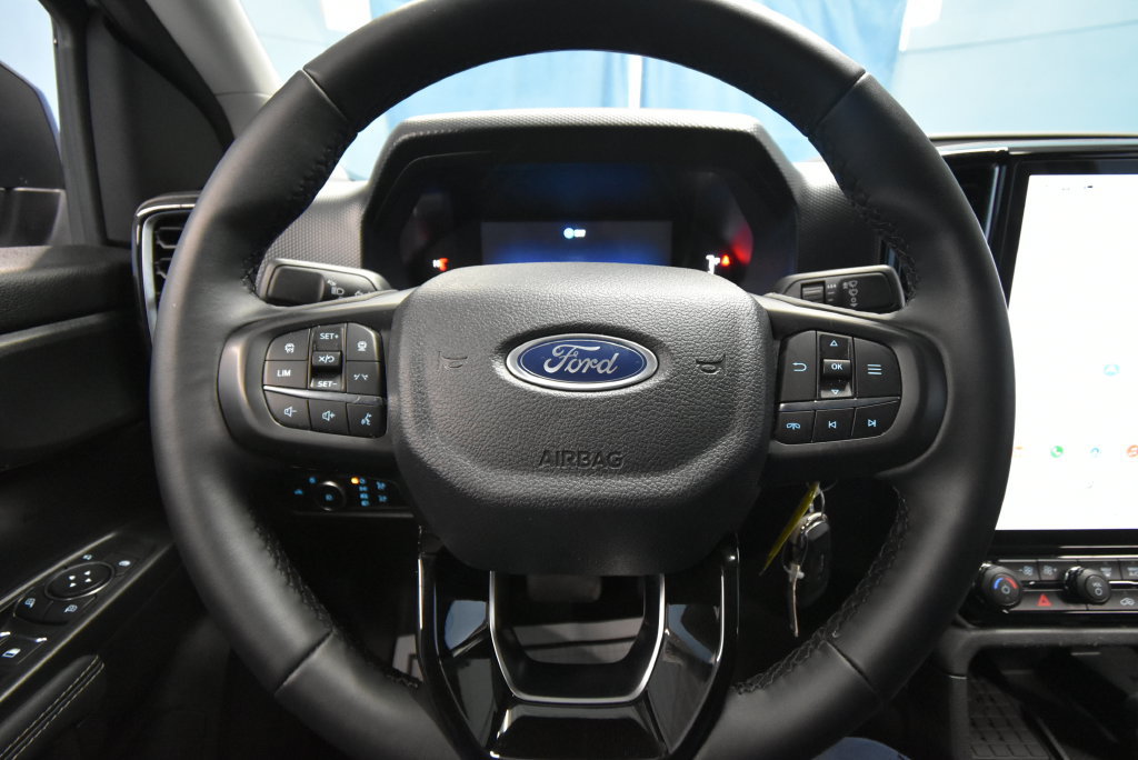 Used 2024 Ford Ranger XLT w/ Technology Package AWD/4WD image 9