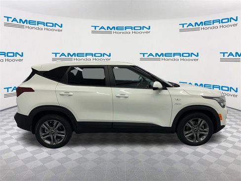 Used 2021 Kia Seltos LX image 6