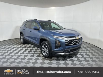 Used 2025 Chevrolet Traverse LT