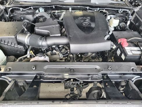 Used 2022 Toyota Tacoma 2WD Double Cab image 25