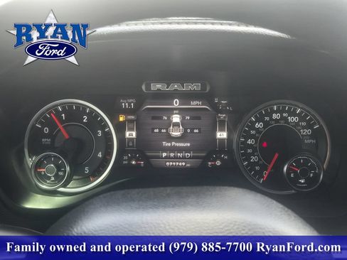 Used 2022 RAM 3500 Laramie AWD/4WD image 12