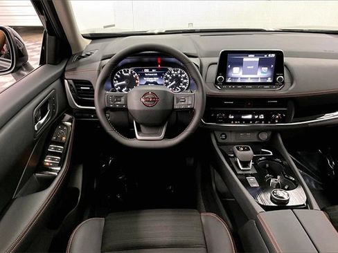 New 2026 Nissan Rogue SV image 18