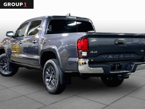 Used 2023 Toyota Tacoma SR5 AWD/4WD image 12