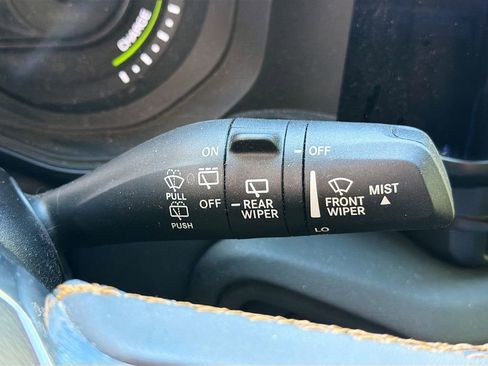 Used 2024 Jeep Wrangler Unlimited Sahara w/ Technology Group AWD/4WD image 21