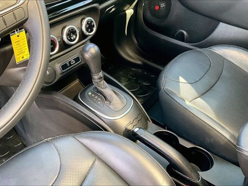 Used 2019 FIAT 500L Trekking FWD image 18