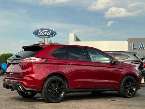 Used 2019 Ford Edge ST w/ Equipment Group 401A AWD/4WD image 38