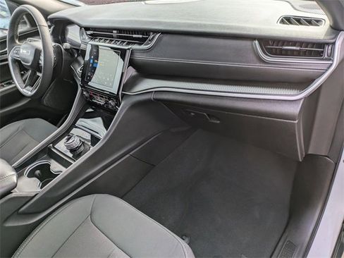 Certified 2024 Jeep Grand Cherokee Laredo X w/ Luxury Tech Group I image 30