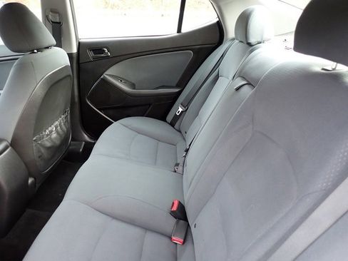 Used 2015 Kia Optima LX image 17