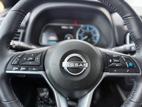 Certified 2024 Nissan Leaf SV Plus image 32