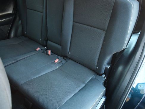 Used 2017 Toyota RAV4 XLE w/ Carpet Mat Package image 23