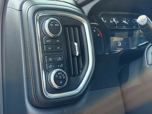 Used 2021 GMC Sierra 1500 AT4 w/ AT4 Preferred Package AWD/4WD image 10