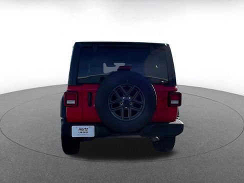 Used 2025 Jeep Wrangler Sport S image 12