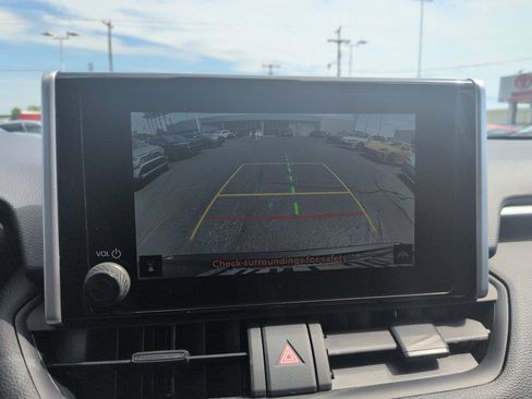 Certified 2025 Toyota RAV4 XLE AWD/4WD image 20