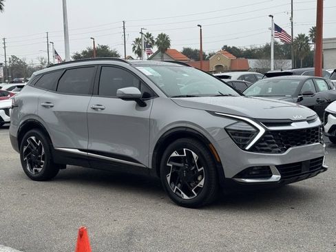 Certified 2025 Kia Sportage SX image 8